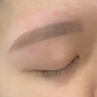 アイブロウ GO TODAY シェアサロン 銀座Eclara店所属・mihiro 銀座まつぱﾏﾂｴｸ眉のマツエク・マツパデザイン