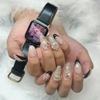 ネイル SATO 🎠🫧 痛ネイル/3Dパーツのネイルデザイン