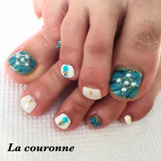 ネイル Lacouronne NATSUMIのネイルデザイン