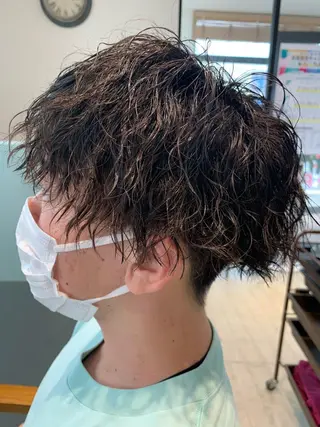 ミディアム パーマ メンズ hair made core所属・メンズスタイル 櫻井康太のヘアスタイル