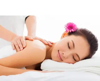 メンズ Remplir/ランプリール所属・藤田 わかなのエステ・リラクイメージ