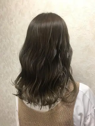 ミディアム カラー ブリーチ/髪質改善/ レイヤー/YUTO‎のヘアスタイル