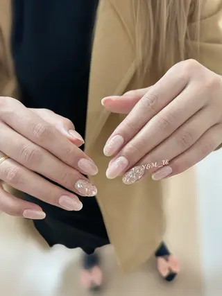 ネイル Ui_Amor (パラジェル)のネイルデザイン