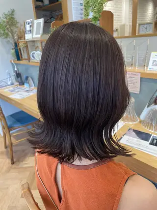 ミディアム merc. 岡村優のヘアスタイル