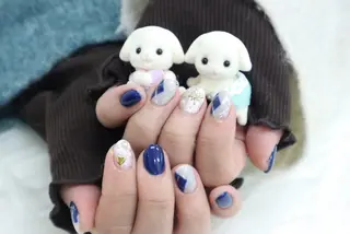 ネイル カラーズビューティサロン所属・ツノスエアヤカ ／つののネイルデザイン