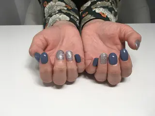 ネイル gratify 本店所属・ROSALIE Sakiのネイルデザイン