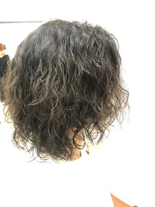 セミロング パーマ メンズ 髪質改善× ハイライト溝江のヘアスタイル