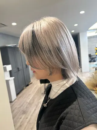ショート カラー ハイトーン特化サロン 🍑momo🍑のヘアスタイル