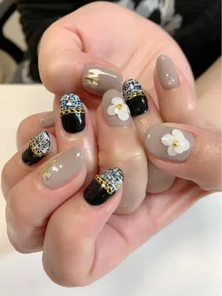 ミディアム nailアクイール morishitaのネイルデザイン