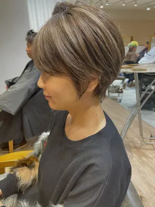 ショート カラー 🌟イメチェン美容師 🌟清水 大輝のヘアスタイル
