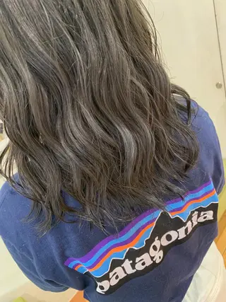 ミディアム 丸山 亜加理のヘアスタイル