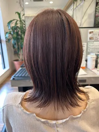 ミディアム カラー 美容しょうへいの店所属・吉川 茉由子のヘアスタイル
