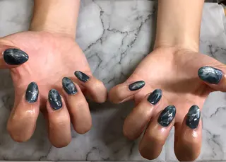 ネイル morelia nailsalon 京橋店所属・ri naのネイルデザイン