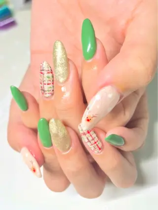 ネイル 新宿ネイルサロン ジェミディローサ所属・新宿ネイルサロン ジェミディローサのネイルデザイン