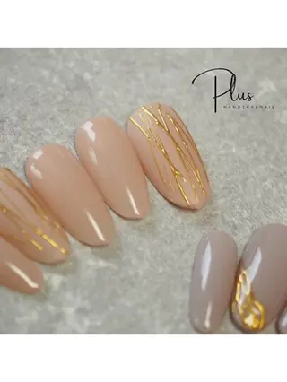 ネイル 鈴木 麻里のネイルデザイン