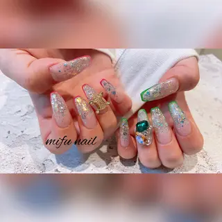 ロング 大田 美笛香のネイルデザイン