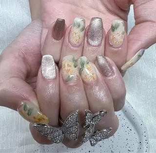 ネイル AngelChris ビューティーサロンのネイルデザイン