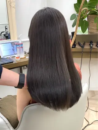 セミロング 髪質改善くすみカラー 🍀/石川大輔のヘアスタイル