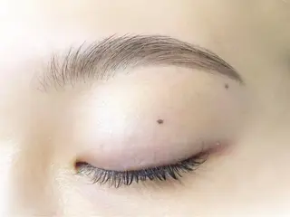 メンズ アイブロウ Lily MAIのマツエク・マツパデザイン