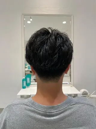 ショート パーマ メンズ JERICHO HAIR所属・ユ カの眉毛・アイブロウイメージ