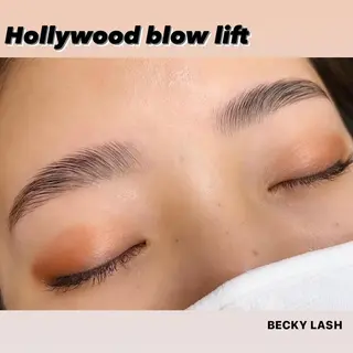 ベッキーラッシュ銀座店所属・小松 由季の眉毛・アイブロウイメージ