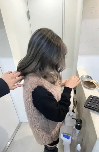 ミディアム sunc所属・梅田l大人韓国ヘア レイヤー×艶カラーのヘアスタイル