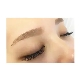 エメローズ 池袋店のマツエク・マツパデザイン