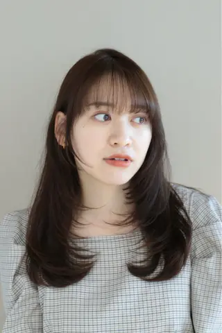 セミロング カラー 髙木美緒🌿 レイヤー/アレンジのヘアスタイル