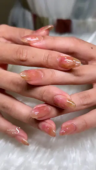 ネイル 関山 志乃のネイルデザイン