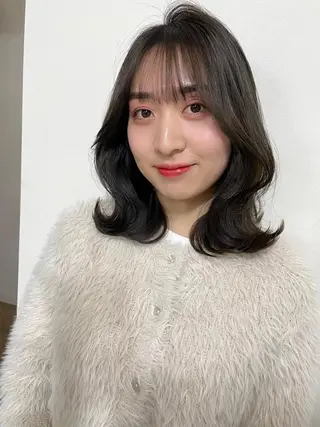 ミディアム カラー オリーブカラー 特化　　kaiのヘアスタイル