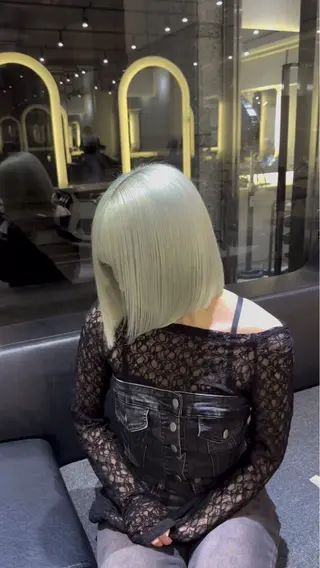 ショート カラー レイヤーカット/ ブリーチカラー/雅人のヘアスタイル