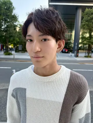 メンズ メンズ ヘアメイク  ハイトーン キャロのヘアスタイル