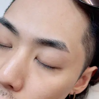 メンズ アイブロウ WHITE EYE 成田店　布施のマツエク・マツパデザイン