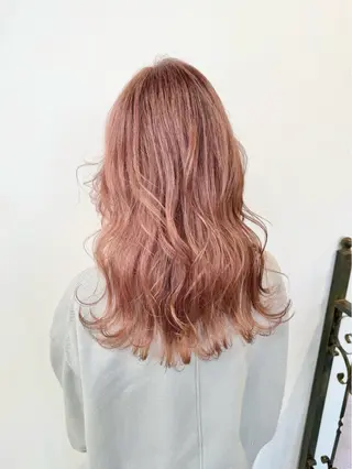 セミロング salowin郡山所属・佐藤 結花のヘアスタイル