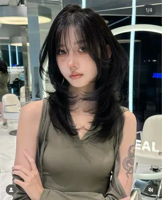 セミロング REDEAL SHIBUYA所属・maya/レイヤー カット/ミインパーマのヘアスタイル