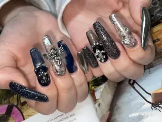 ロング écrin所属・kouno megumiのネイルデザイン