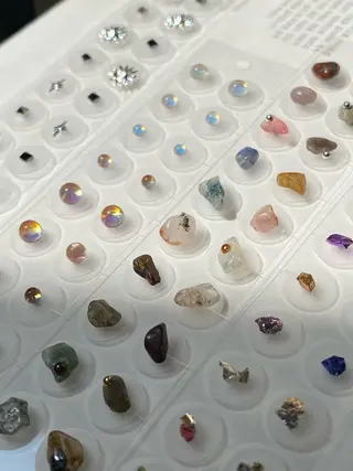 草加ニュアンスネイル 🌚hersのネイルデザイン