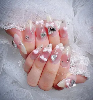 ネイル She   Nail所属・ISA_ BELLAのネイルデザイン