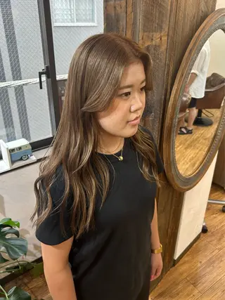 ロング カラー ヘアアレンジ 180° OneEightyDegrees 中目黒所属・Himari 【ハイトーンカラー】のヘアスタイル
