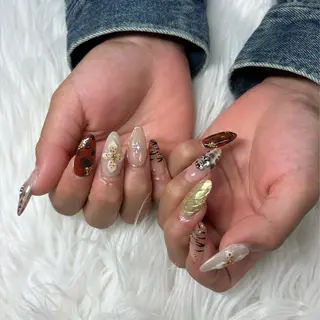 ネイル SHION  のネイルデザイン