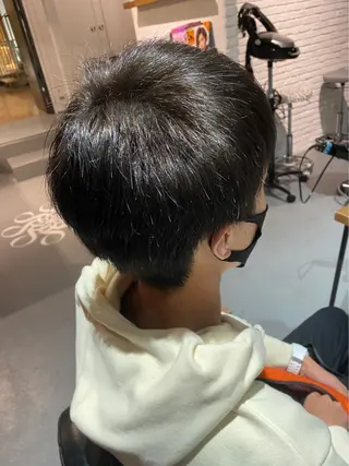 ショート メンズ 関本 悠奈のヘアスタイル