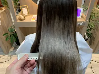 セミロング パーマ 🍒縮毛矯正🥝 髪質改善🦋吉野🌟のヘアスタイル