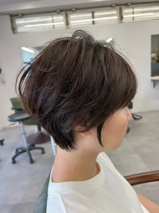 ショート カラー SHAFT Ieiriのヘアスタイル
