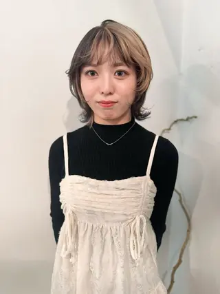 ミディアム カラー ウルフ/似合わせ レイヤー/RIHOのヘアスタイル