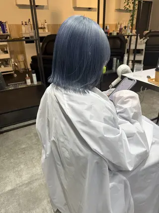 ショート カラー Aika LA.MIUのヘアスタイル