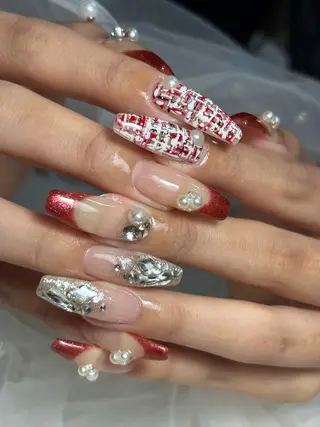 ネイル ✴︎ Delightのネイルデザイン