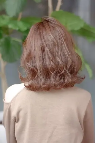 ミディアム カラー beauty: beast 熊本店のヘアスタイル