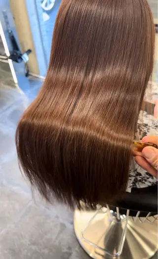 カラー Lond Luna岐阜所属・草野 里奈のヘアスタイル