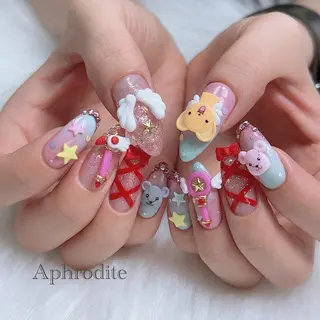 ネイル Aphrodite パラジェル認定サロンのネイルデザイン