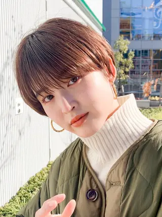 ショート ショートヘア くすみカラー、大場猛のヘアスタイル
